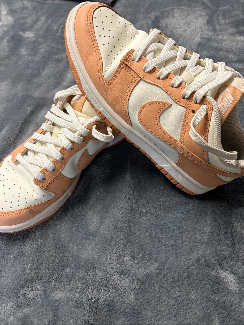 Nike woman dunks